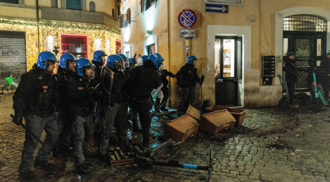 Clashes and demonstration in Trastevere in solidarity with Alfredo Cospito on 101st day of hunger strike (Rome, Italy 28th January 2023)