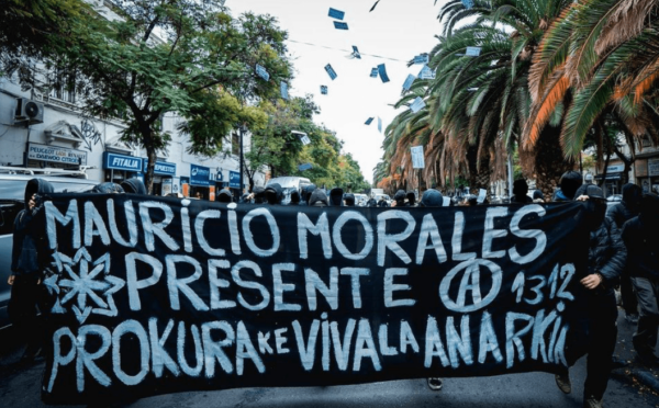 $hile: Fiery Demo at Aplicación High School in Memory of Anarchist Mauricio Morales