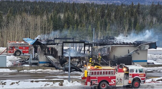 Fire destroys Red Rock scale (Canada)