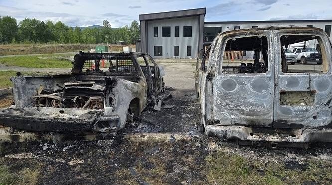 4 Gitxsan Development Corporation Vehicles Burned in New Hazelton (BC, Canada)